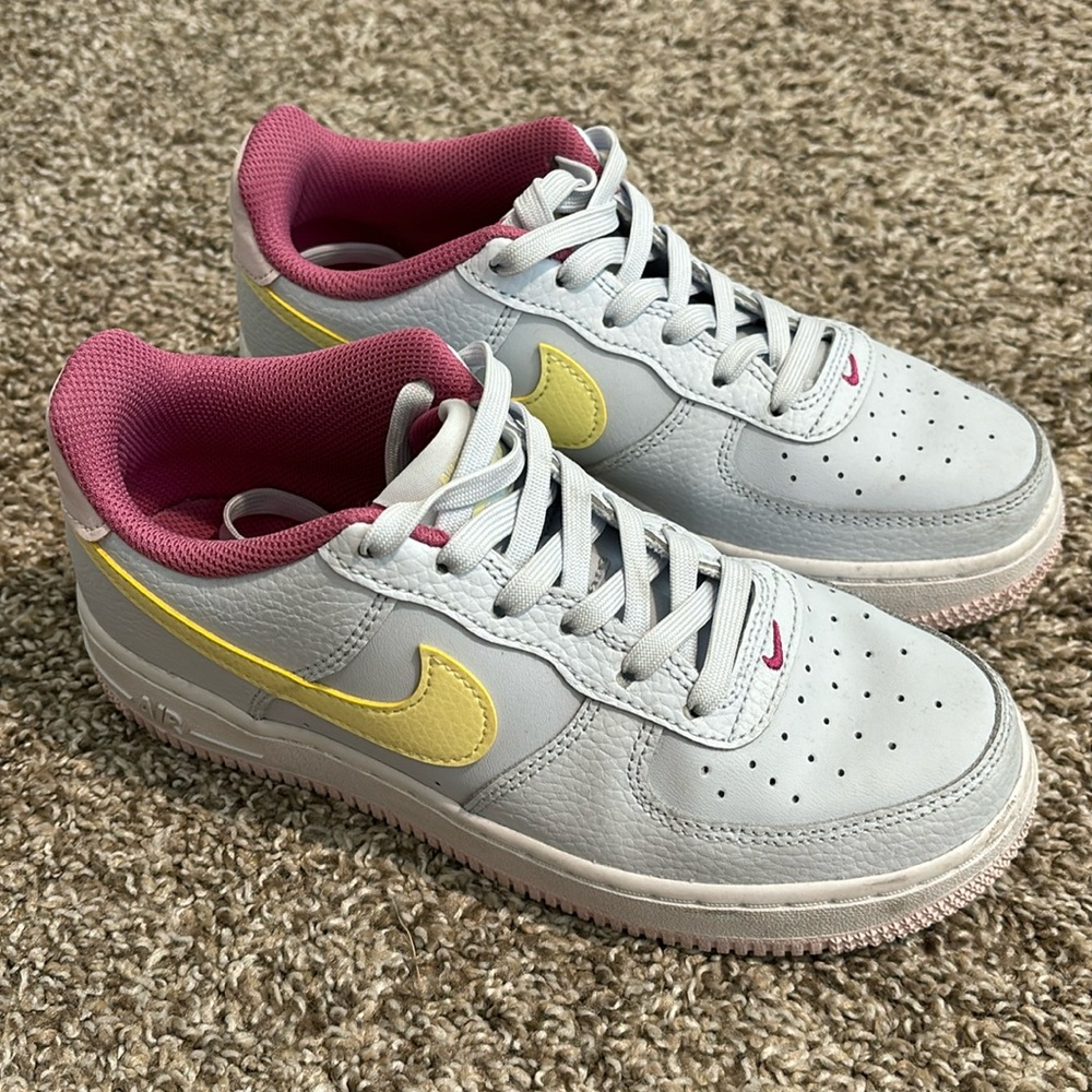 Nike Air Force 1 Sneakers